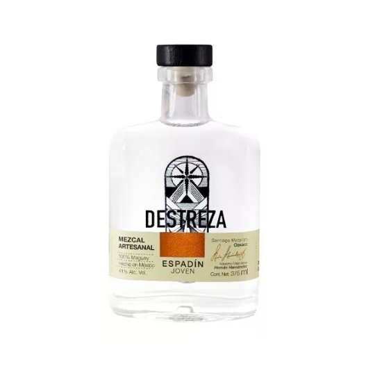 Botella de mezcal agave espadin