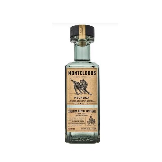 Botella de mezcal Montelobos